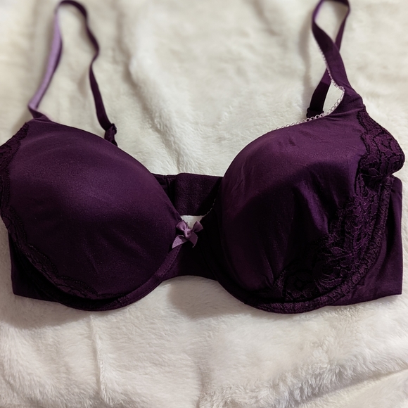 Victoria's Secret Purple Demi with Lace detailing 34DD Bra - Picture 1 of 2